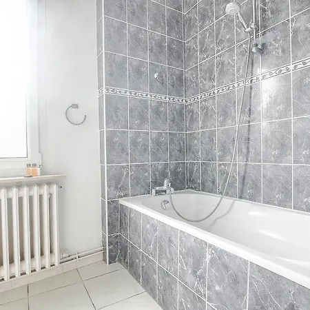 Luckey Homes - Rue De Bayeux *